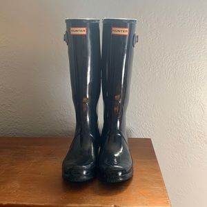 Navy blue Hunter boots size 7